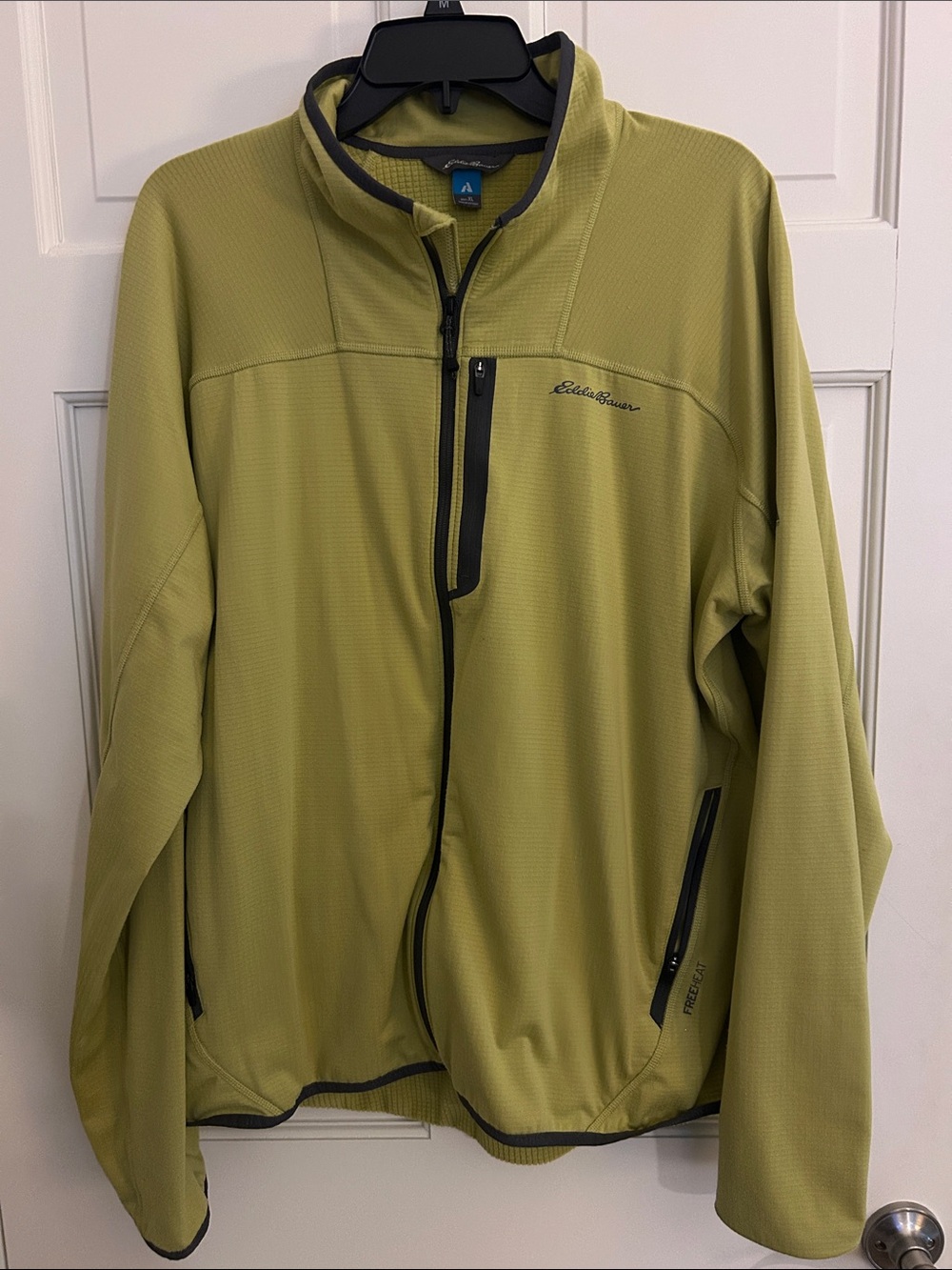 Eddie Bauer Lightweight Full-Zip Jacket in Olive